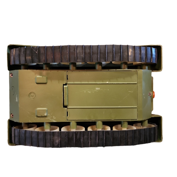 Vintage Battery Operated Battle Tank - Picture 6 of 6